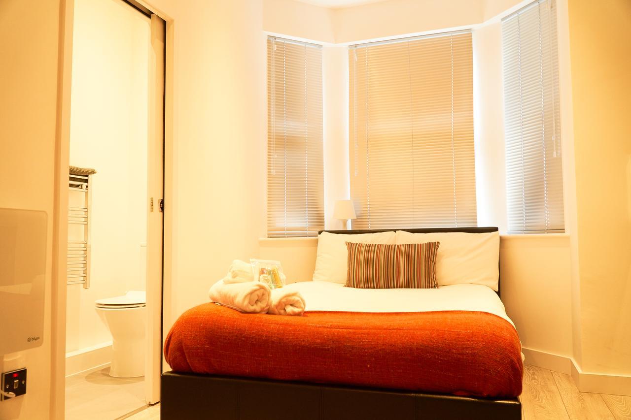 Unity House Serviced Apartments Luton  Bagian luar foto