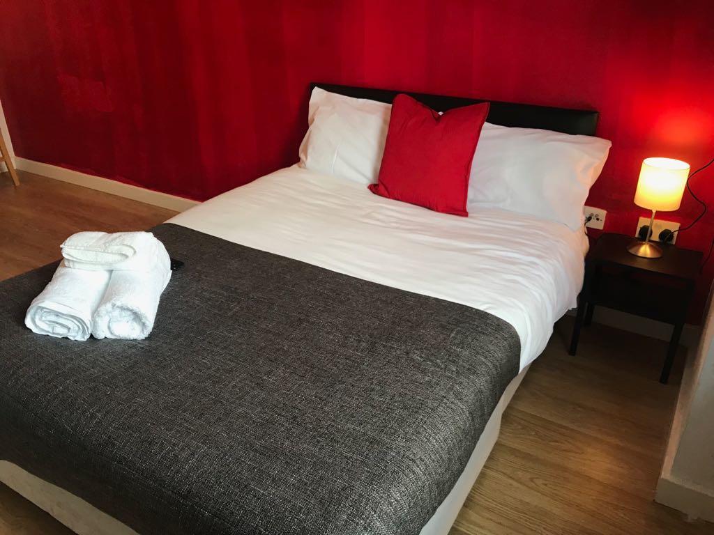 Unity House Serviced Apartments Luton  Bagian luar foto