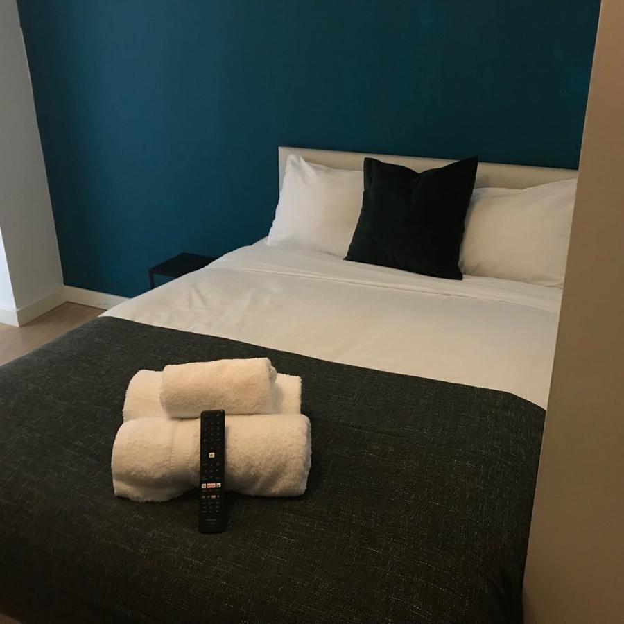 Unity House Serviced Apartments Luton  Bagian luar foto